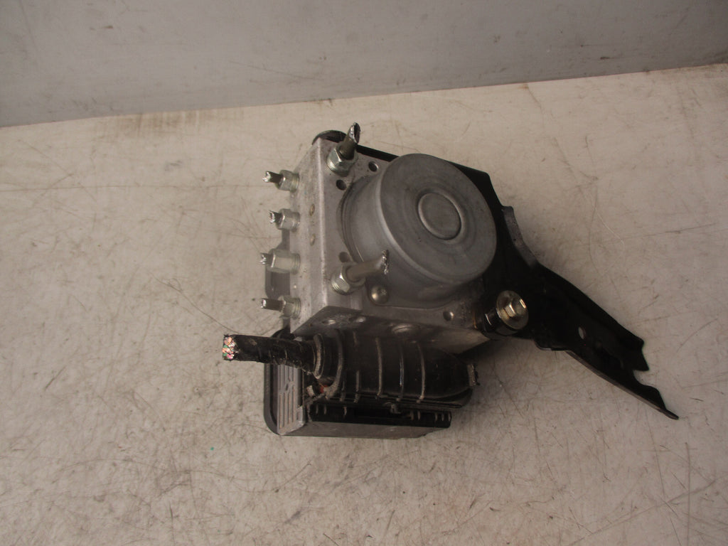 2018 SUZUKI IGNIS 1.2 PETROL ABS PUMP CONTROL MODULE UNIT 5611062RD