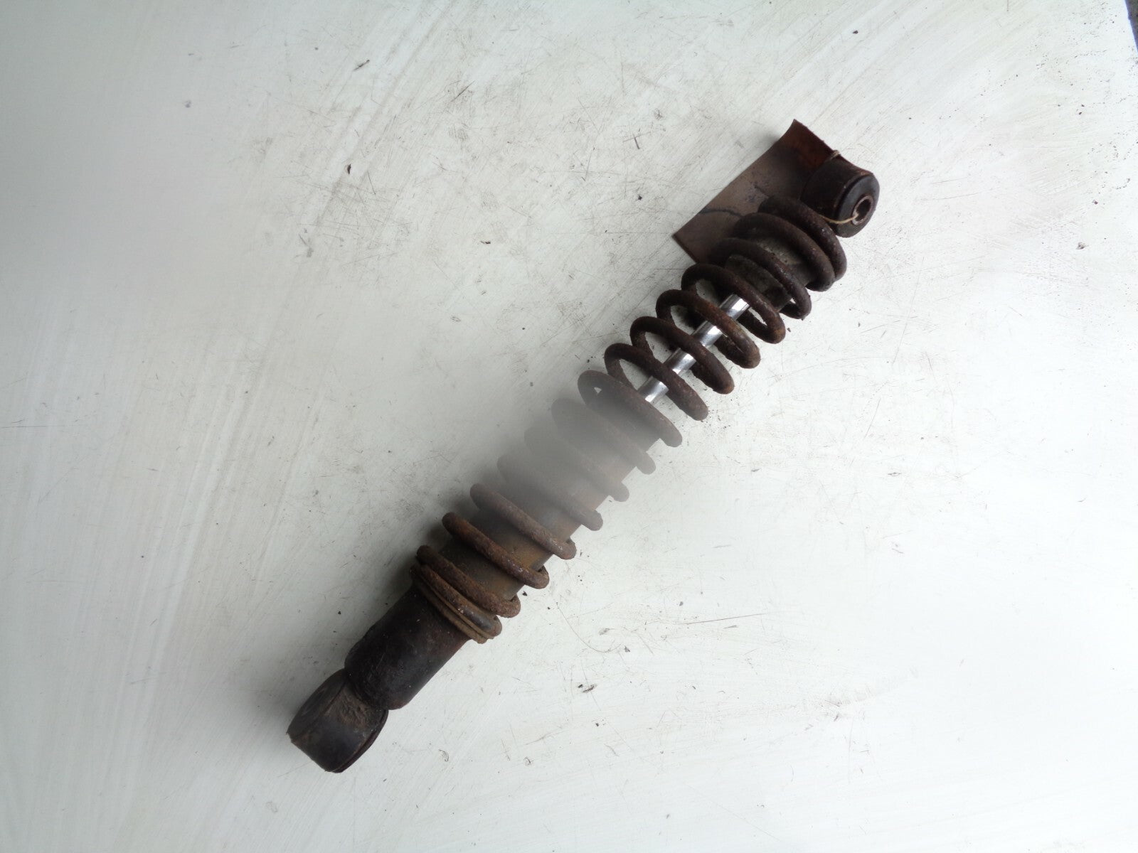 AIXAM 500 D 1999 KUBOTA OSR NSR DRIVER PASSENGER REAR SHOCK ABSORBER SPRING