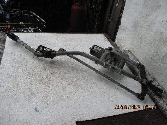 RENAULT SCENIC 2008 MK2 FRONT WIPER MOTOR LINKAGES 8200827016