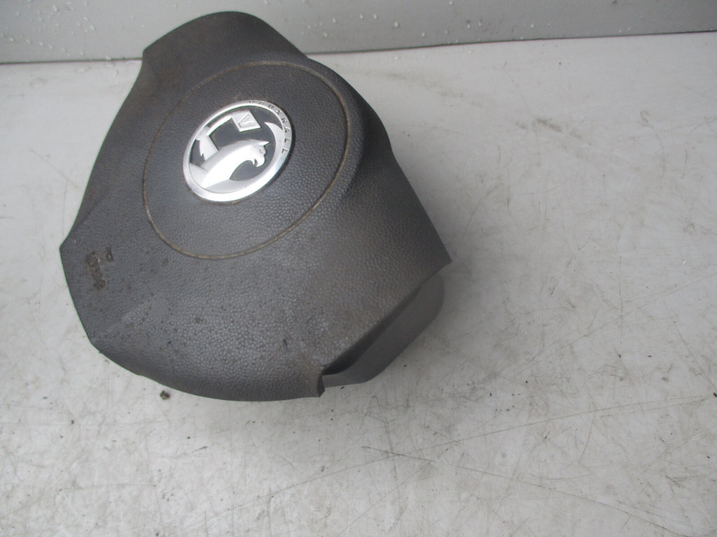 VAUXHALL ZAFIRA 2013 DRIVER STEERING WHEEL AIRBAG 13374705