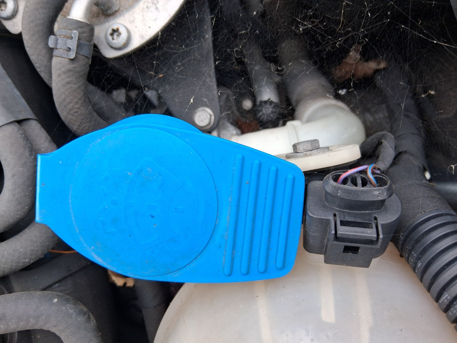2007 VW VOLKSWAGEN GOLF MK5 1.9 DIESEL WINDSCREEN WASHER BOTTLE TANK RESERVOIR