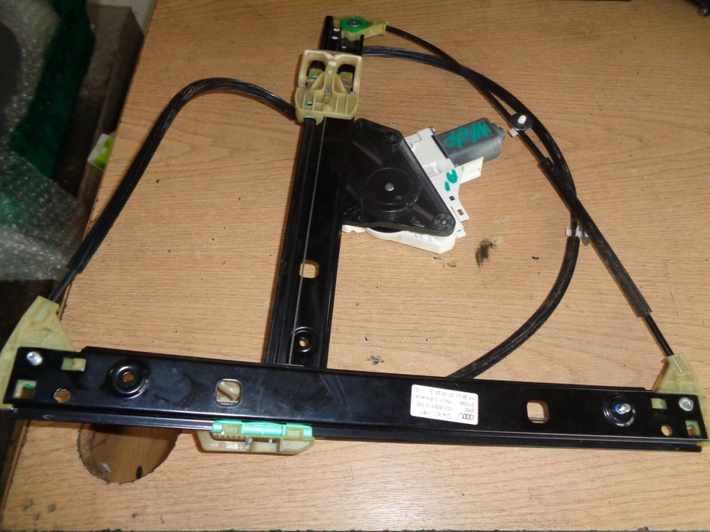 AUDI A1 2017 8X N/S/F PASSENGER SIDE FRONT WINDOW REGULATOR AND MOTOR 8K0959801C