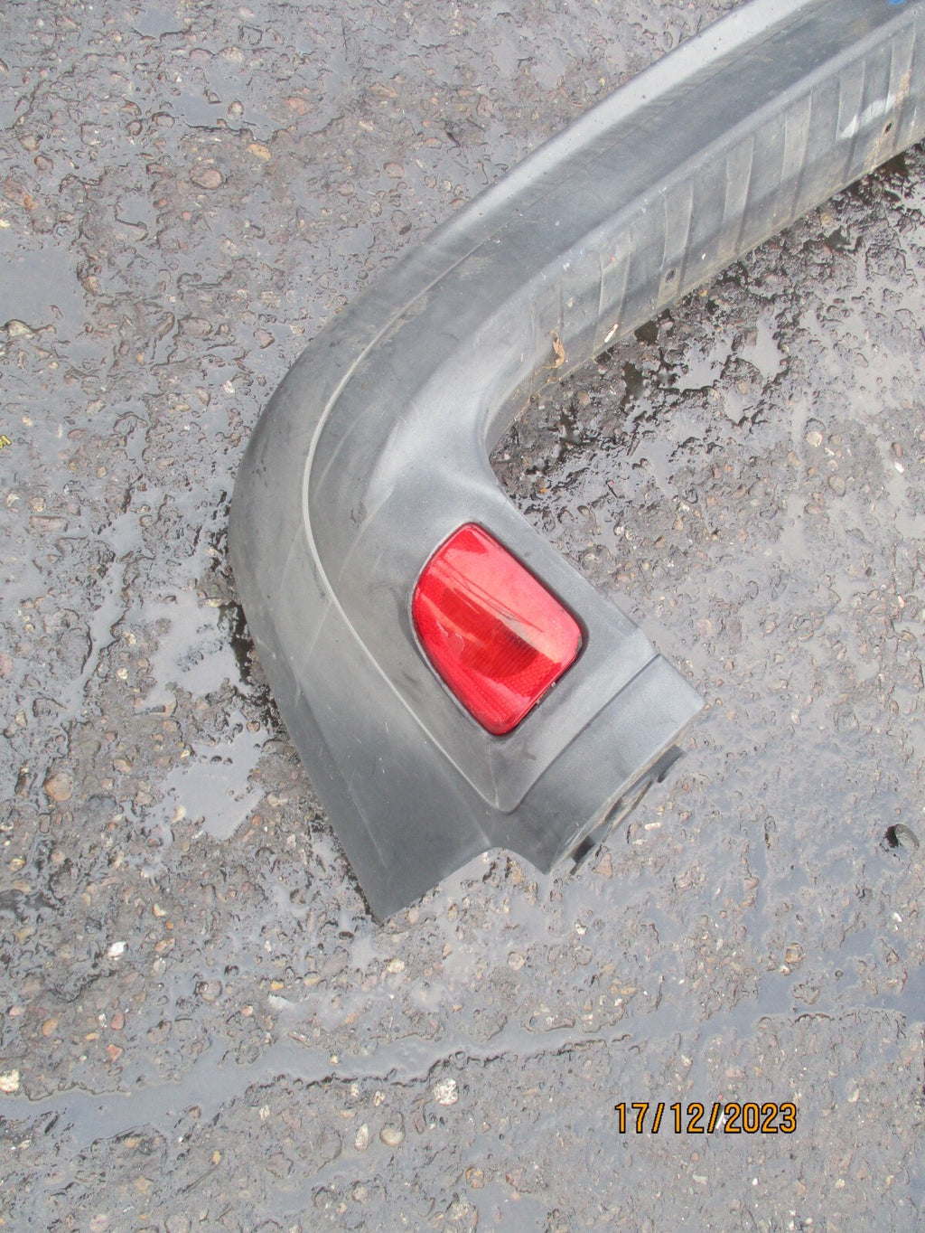 2010 RENAULT KANGOO MK2 REAR BUMPER COMPLETE BLACK PLASTIC