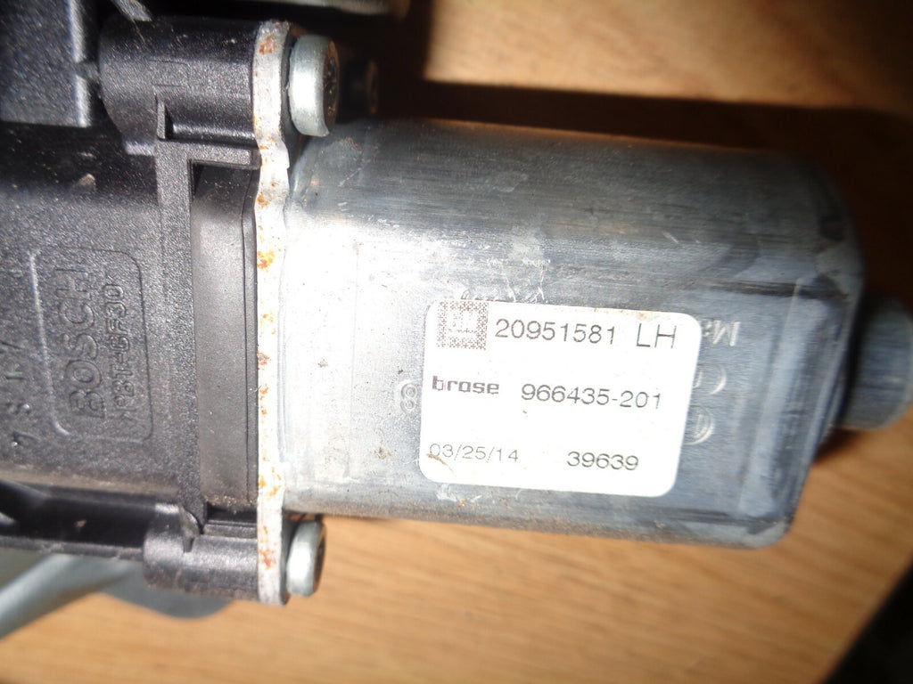 VAUXHALL INSIGNIA NSF PASSENGER SIDE FRONT DR WINDOW REGULATOR & MOTOR 966435201