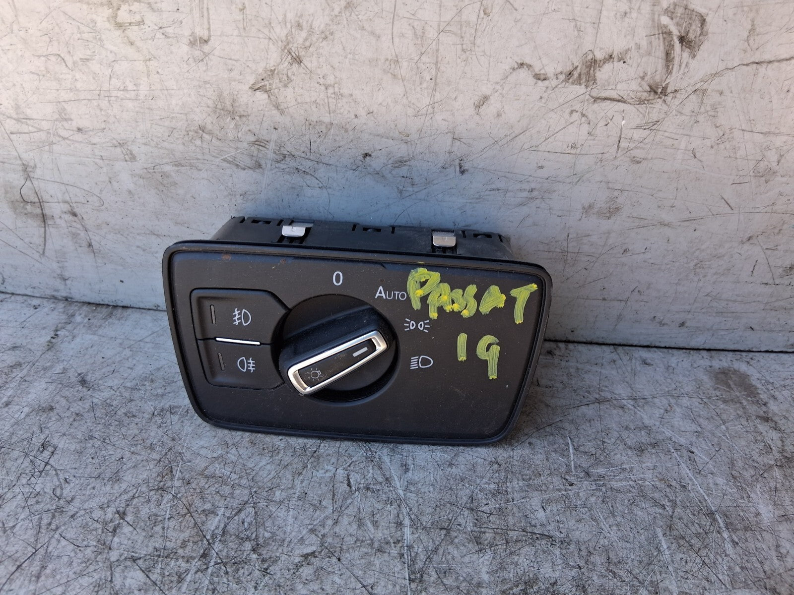 VW VOLKSWAGEN PASSAT B8 2019 HEADLIGHT ADJUSTER CONTROL SWITCH 3G0941633