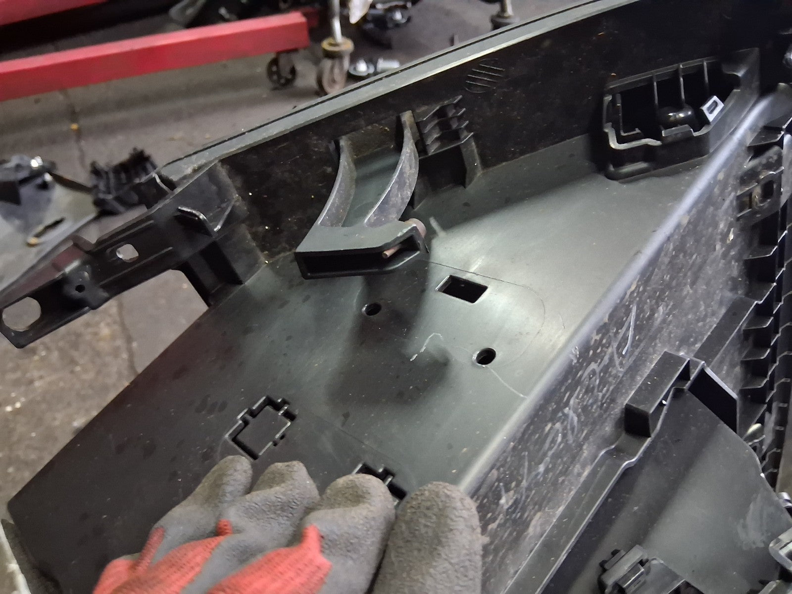 2021 MERCEDES A CLASS V177 DASHBOARD GLOVE BOX STORAGE COMPARTMENT 3406918
