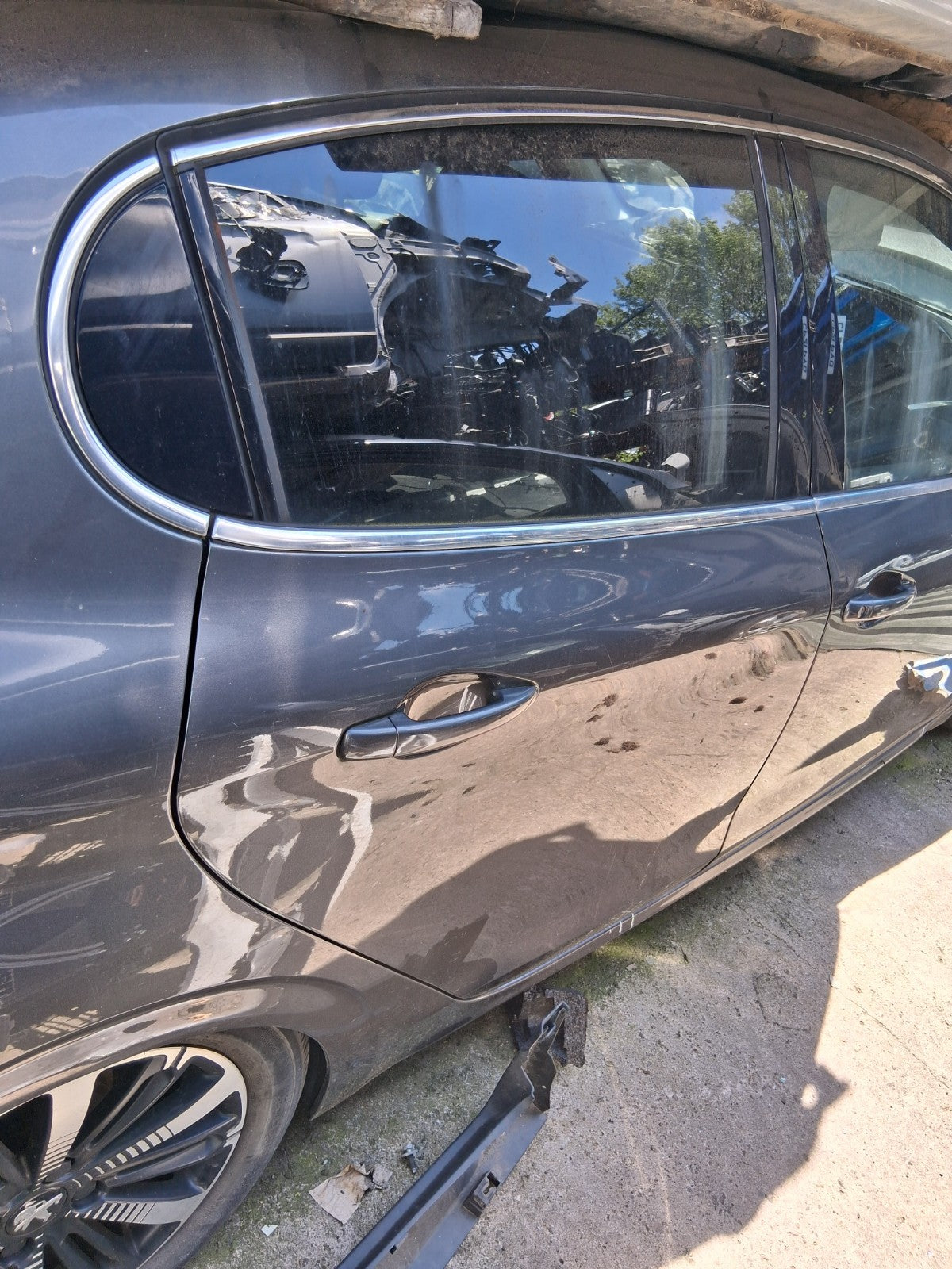 2019 PEUGEOT 208 MK2 OSR DRIVER SIDE REAR RIGHT COMPLETE DOOR GREY