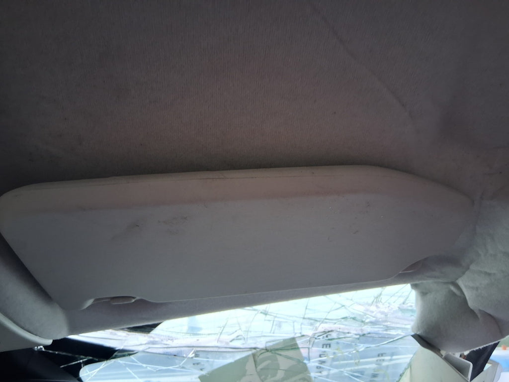 2021 FORD ECOSPORT MK2 OSF DRIVER SIDE FRONT RIGHT SUN VISOR SHADE