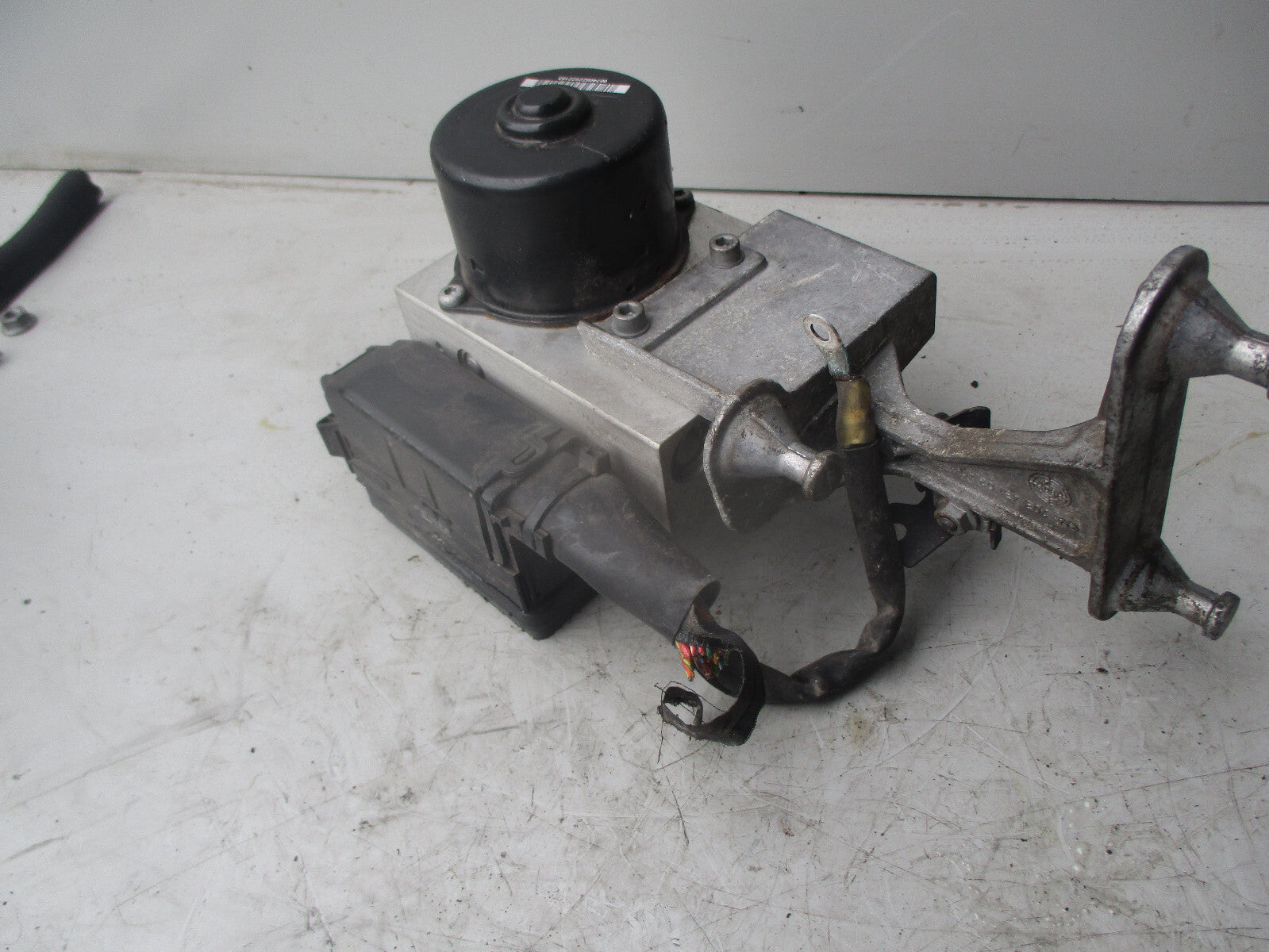 MERCEDES CLC 2008 ABS PUMP MODULE A0375454732