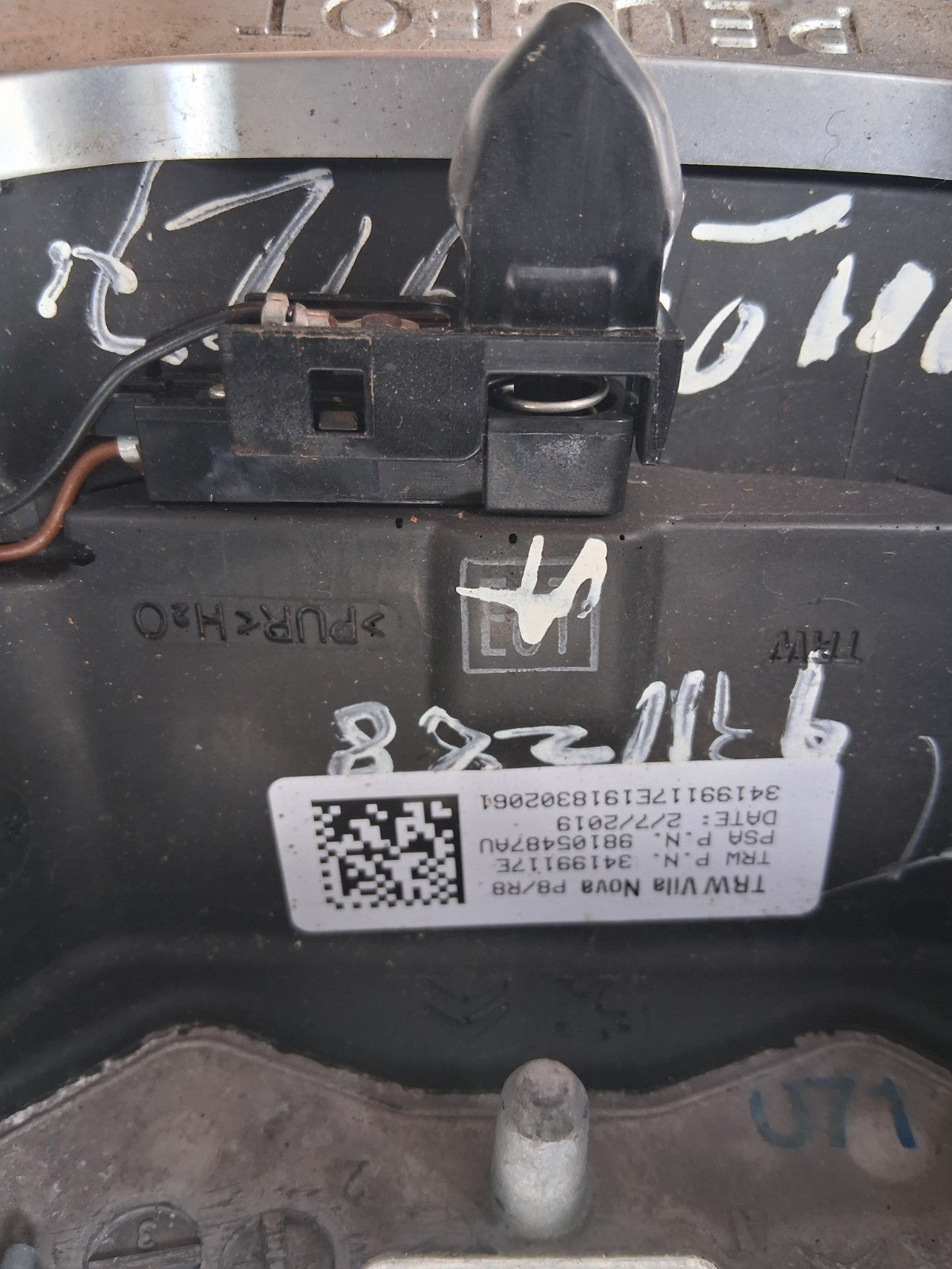 2012 PEUGEOT 3008 MULTIFUNCTION STEERING WHEEL 34241640A