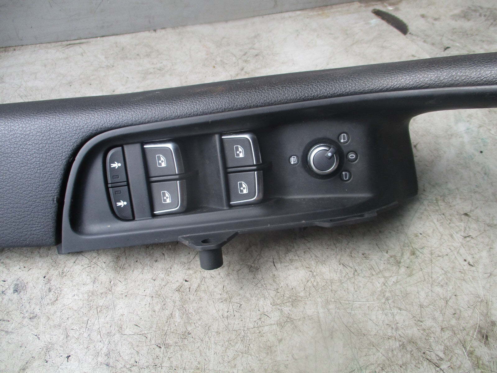 2018 AUDI A3 8V OS DRIVER SIDE DOOR WINDOW CONTROL SWITCH 8V0959851L