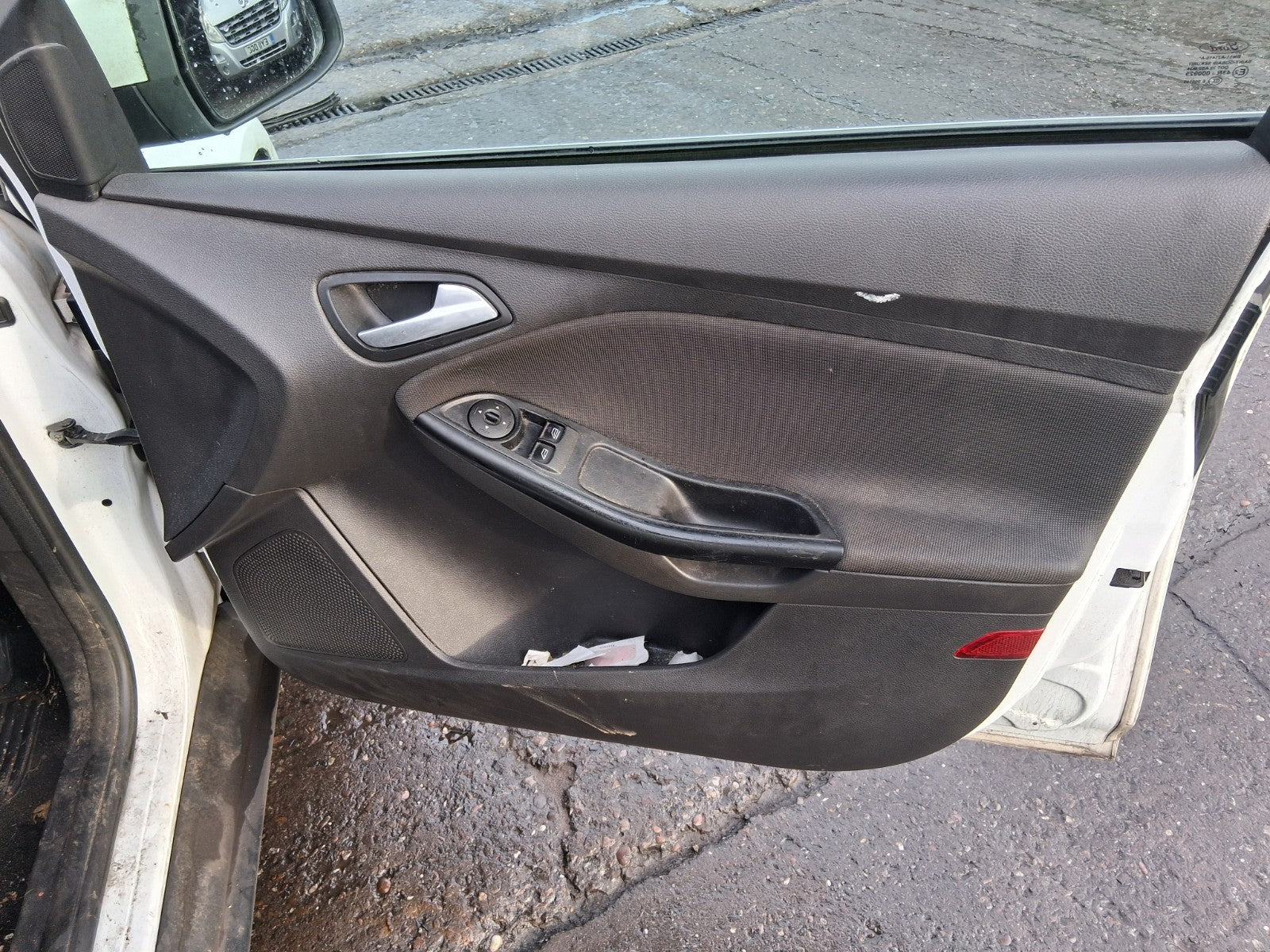 2013 FORD FOCUS MK3 HATCHBACK OSF DRIVER SIDE FRONT RIGHT DOOR CARD PANEL
