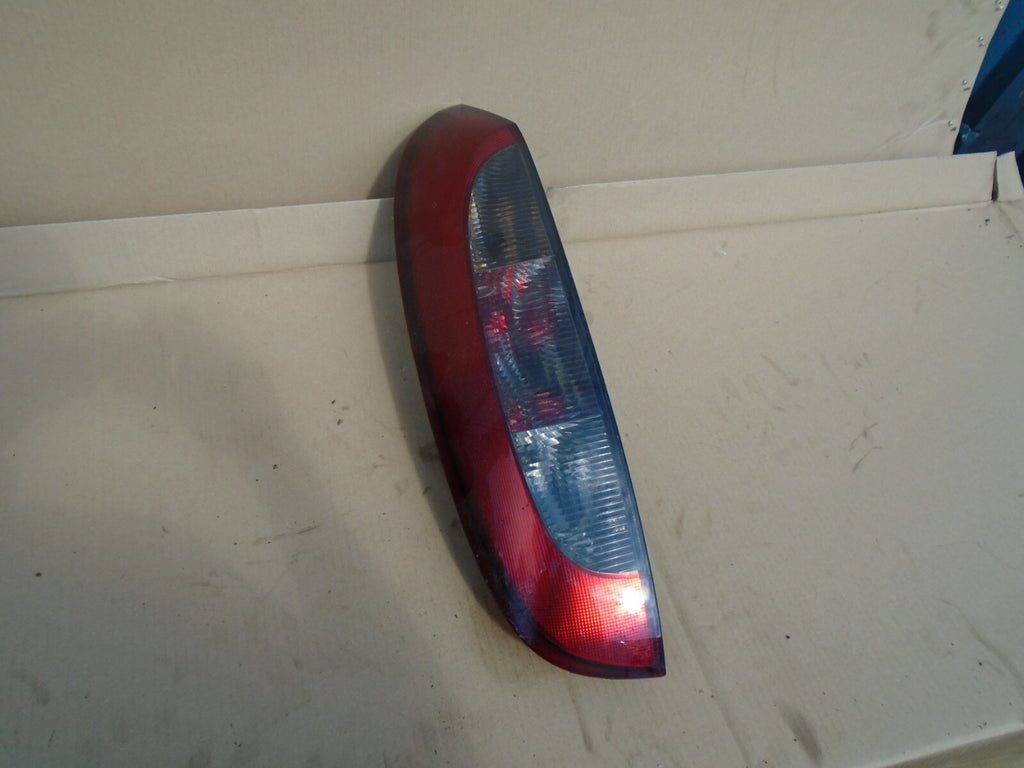 VAUXHALL CORSA C 2004 NSR PASSENGER SIDE REAR BRAKE TAIL LIGHT CLUSTER ASSEMBLY