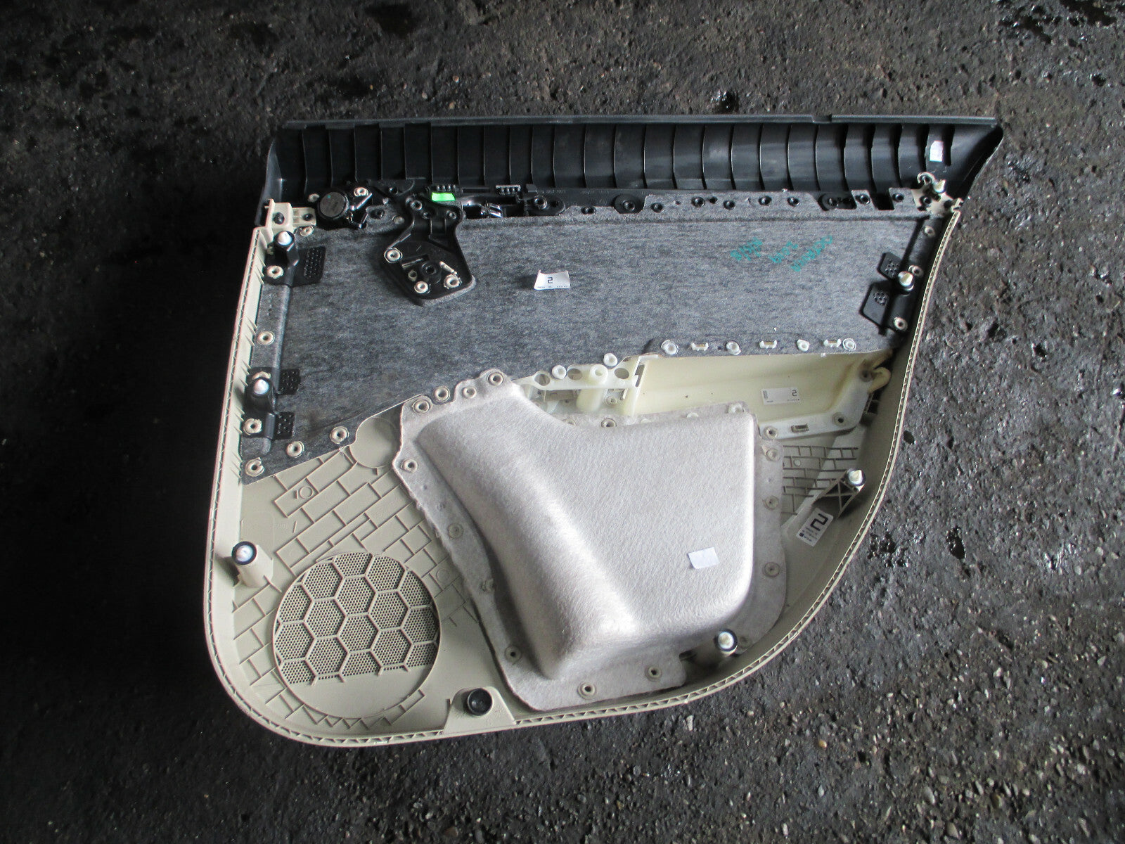 SKODA OCTAVIA MK3 2019 NSR PASSENGER SIDE REAR DOOR CARD