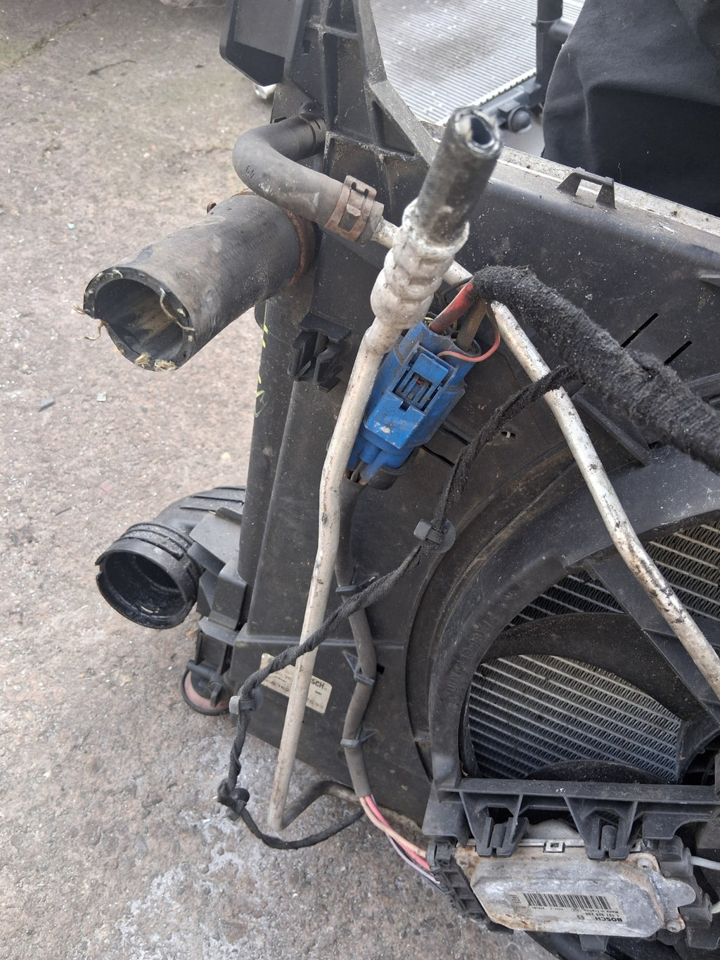 2005 MERCEDES E CLASS W211 E220 2.2 DIESEL AUTO RADIATOR RAD PACK A1695000354
