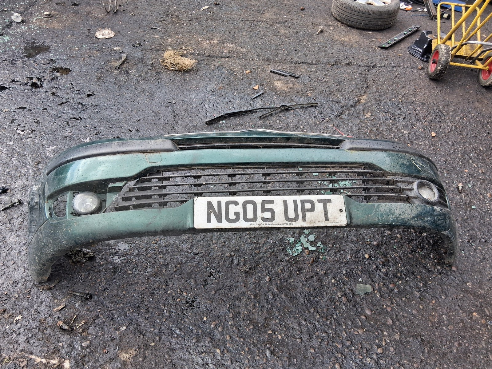 CITROEN C4 MK1 2005 FRONT COMPLETE BUMPER GREEN