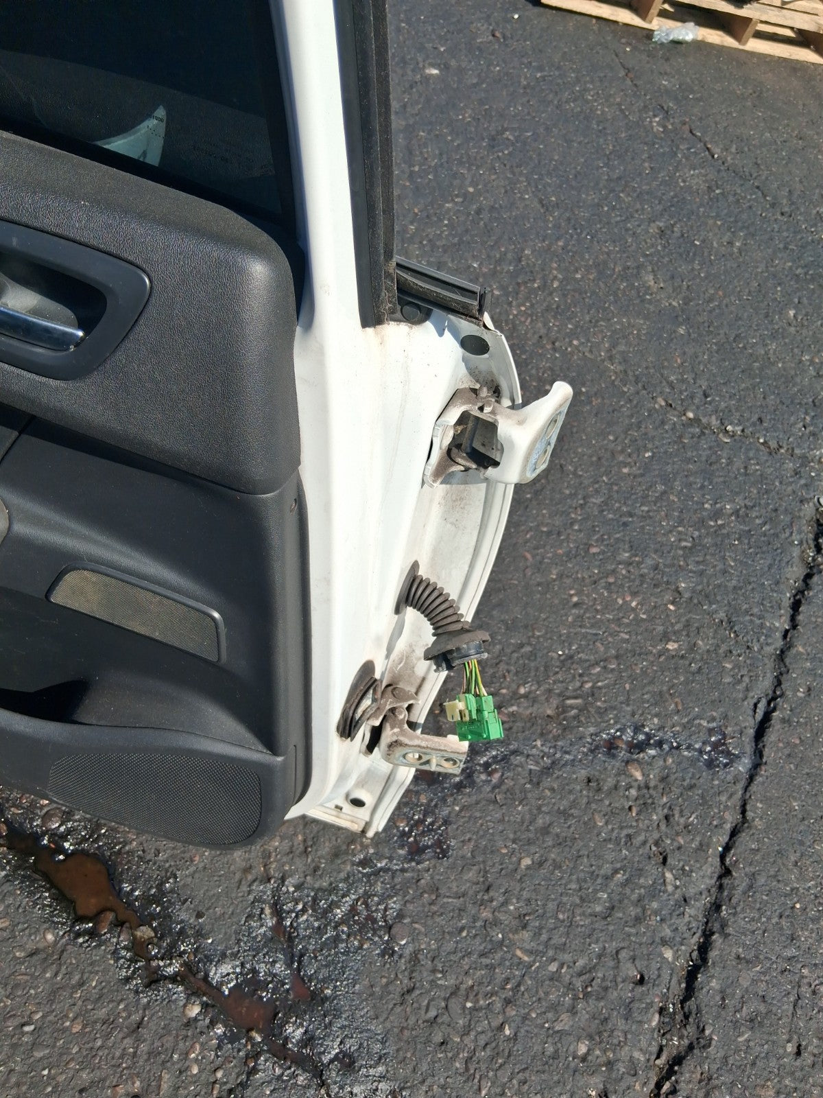 2013 CITROEN C4 MK2 NSR PASSENGER SIDE REAR LEFT COMPLETE DOOR WHITE