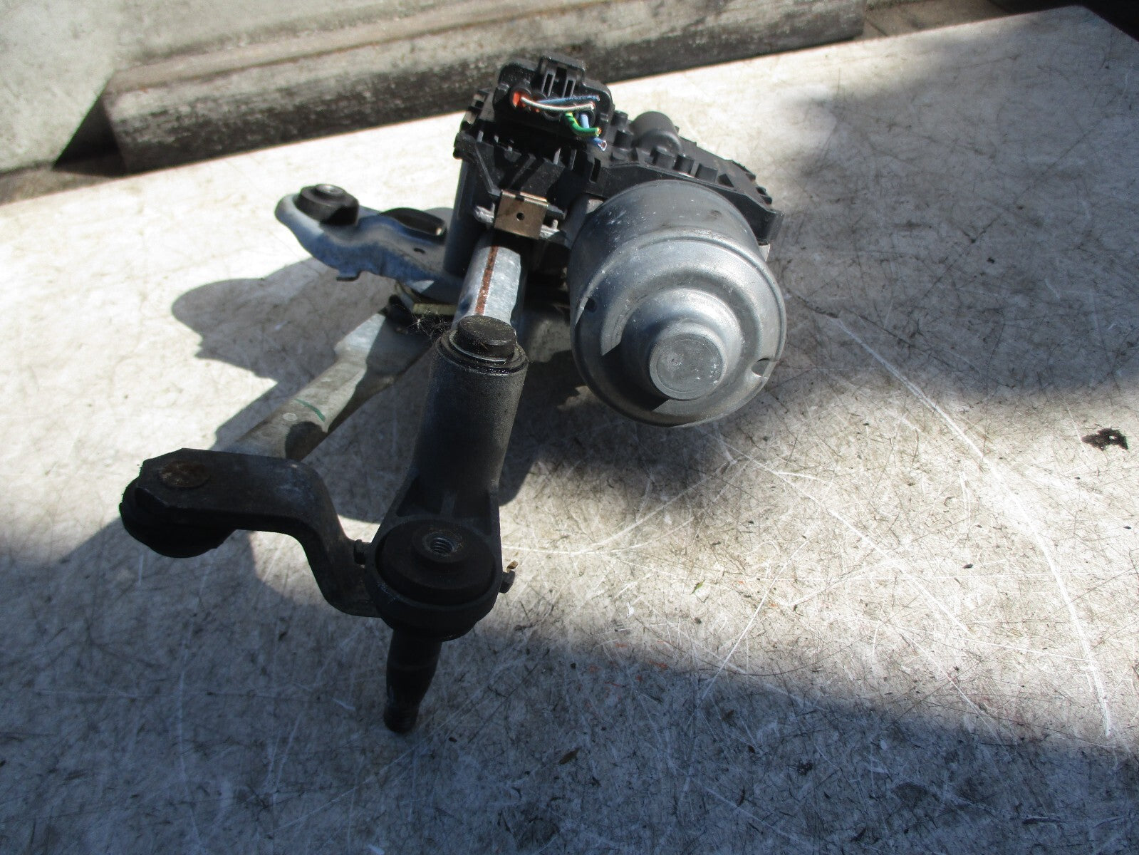 PEUGEOT 5008 2013 OSF DRIVER SIDE FRONT WIPER MOTOR LINKAGES 9671062380