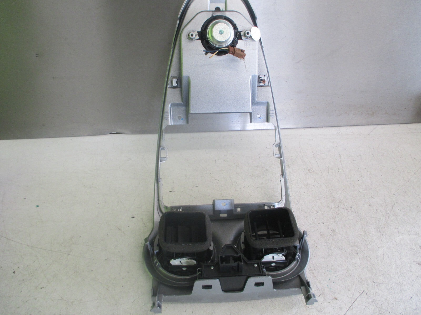 VAUXHALL CORSA 2009 AIRVENT WITH SURROUND TRIM
