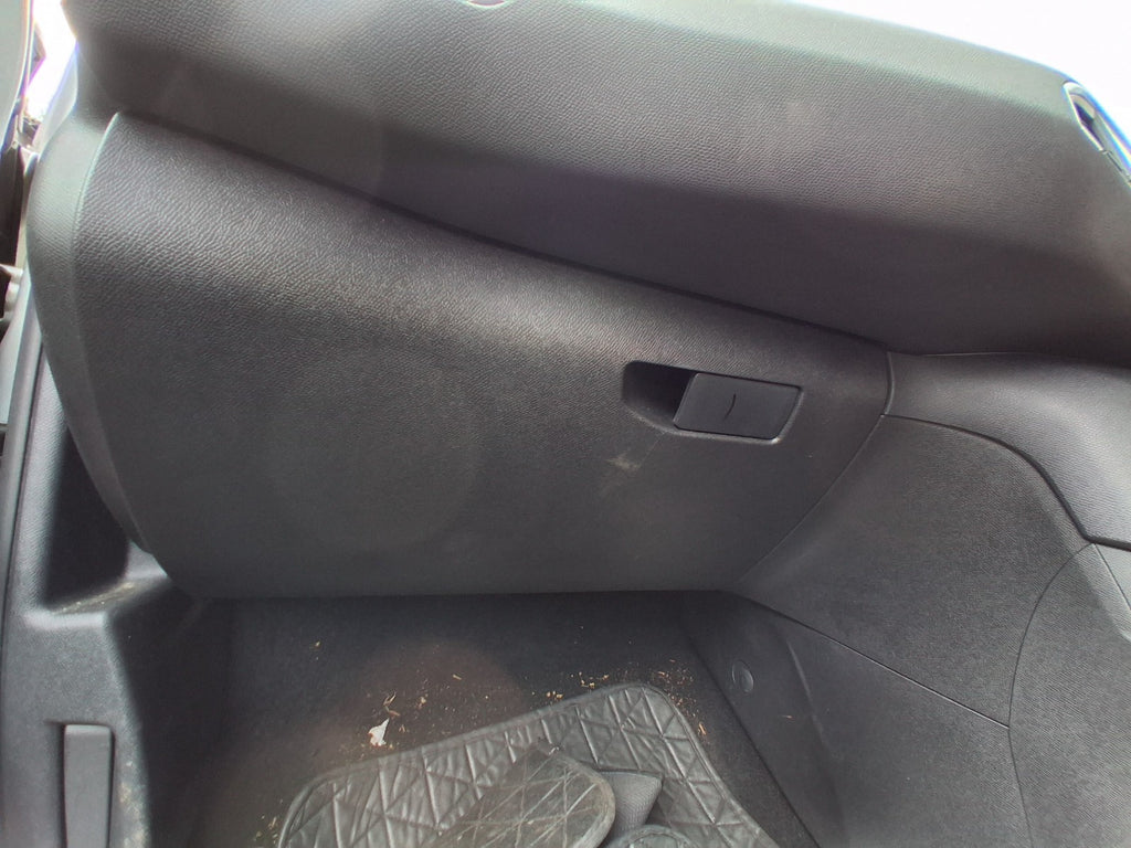 2014 PEUGEOT 308 MK2 PASSENGER SIDE STORAGE COMPARTMENT GLOVEBOX