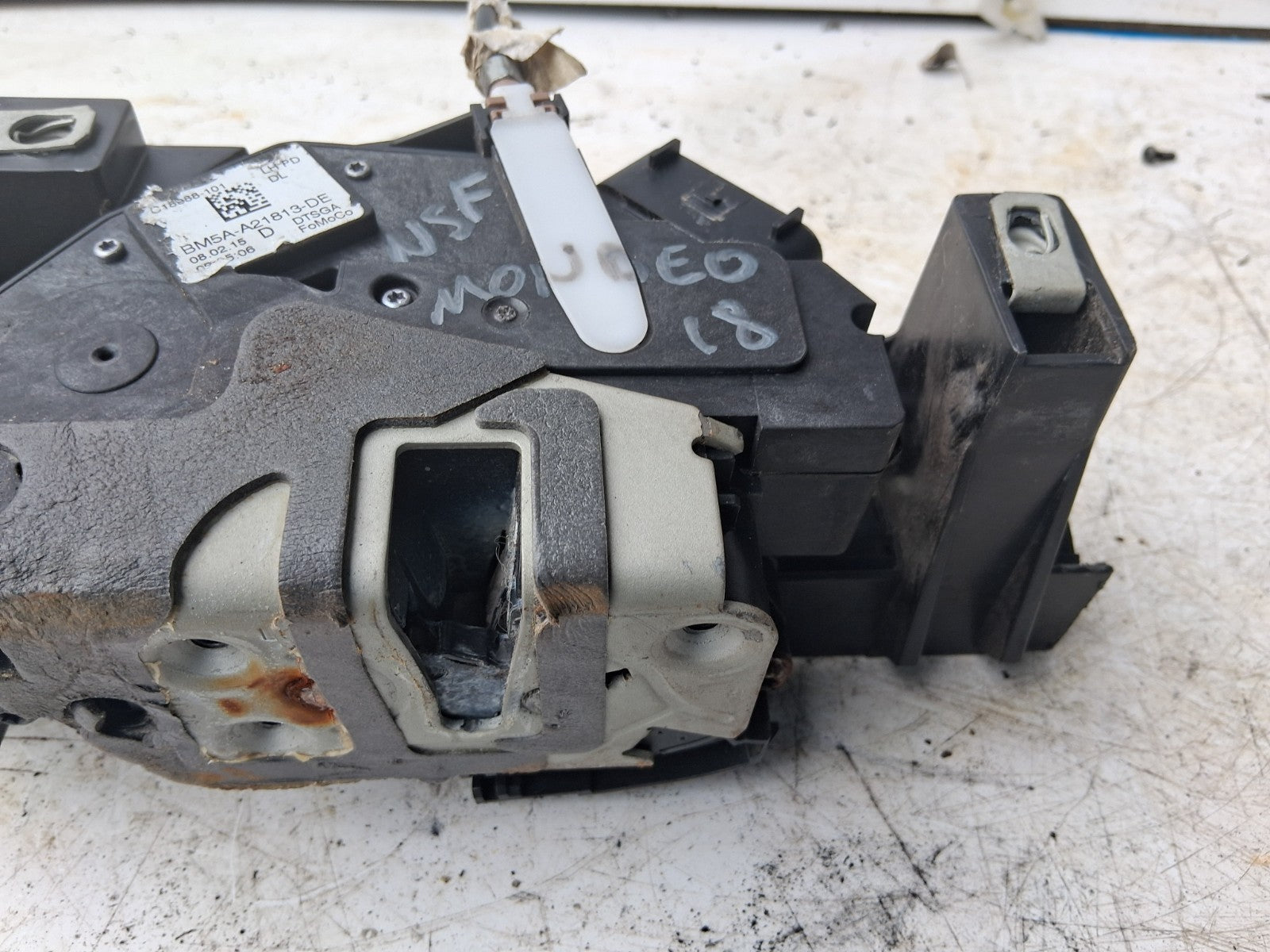 2018 FORD MONDEO MK5 NSF PASSENGER SIDE FRONT LEFT DOOR LOCK MECHANISM