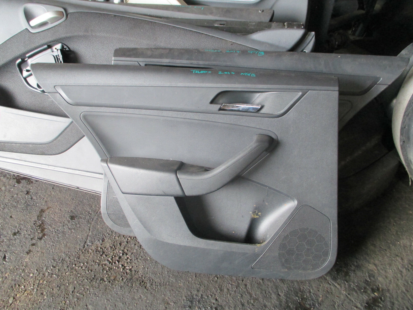 2017 SEAT TOLEDO MK4 KG NSR PASSENGER SIDE REAR DOOR CARD TRIM PANEL