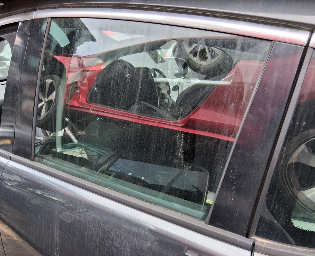 2012 PEUGEOT 3008 MK1 NSR PASSENGER SIDE REAR LEFT WINDOW GLASS