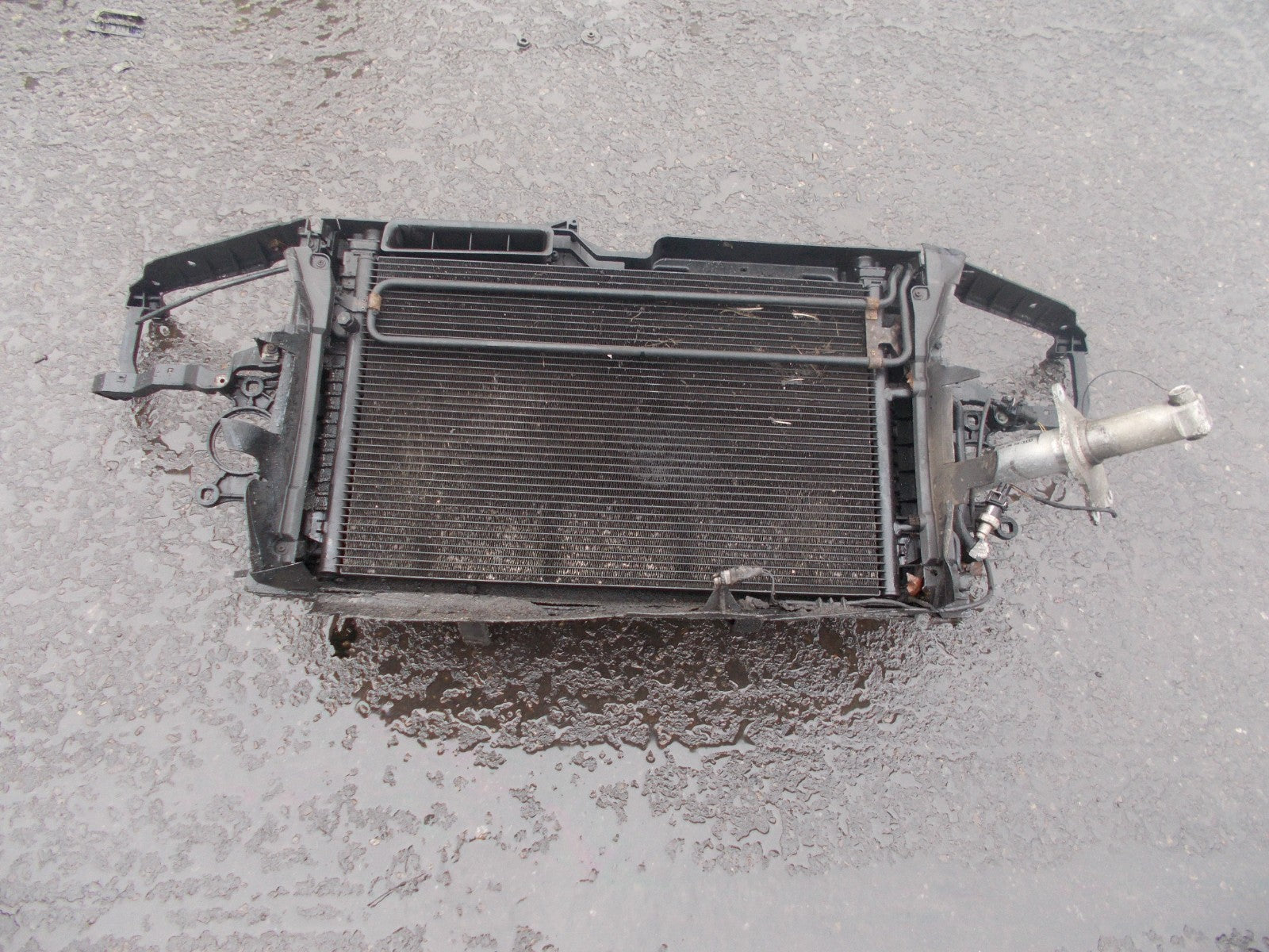 AUDI A8 D2 4D (MK1) 1994-2002 2.8 V6 (ACK) RADIATOR RAD PACK & FRONT SLAM PANEL