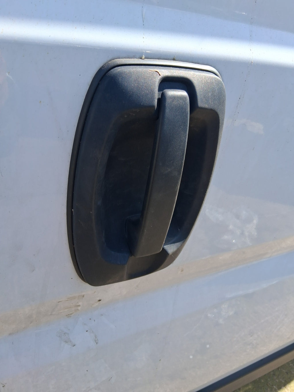 2024 PEUGEOT BOXER MK3 L3H2 OSF DRIVER SIDE FRONT DOOR HANDLE