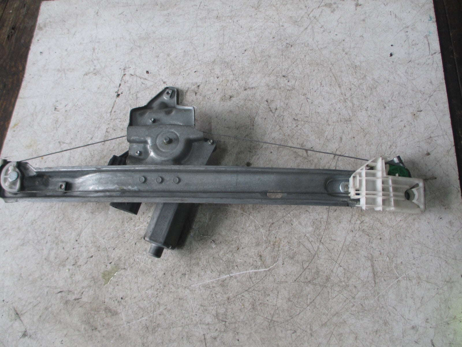 JAGUAR X TYPE 2006 NSR PASSENGER SIDE REAR WINDOW WINDON MOTOR