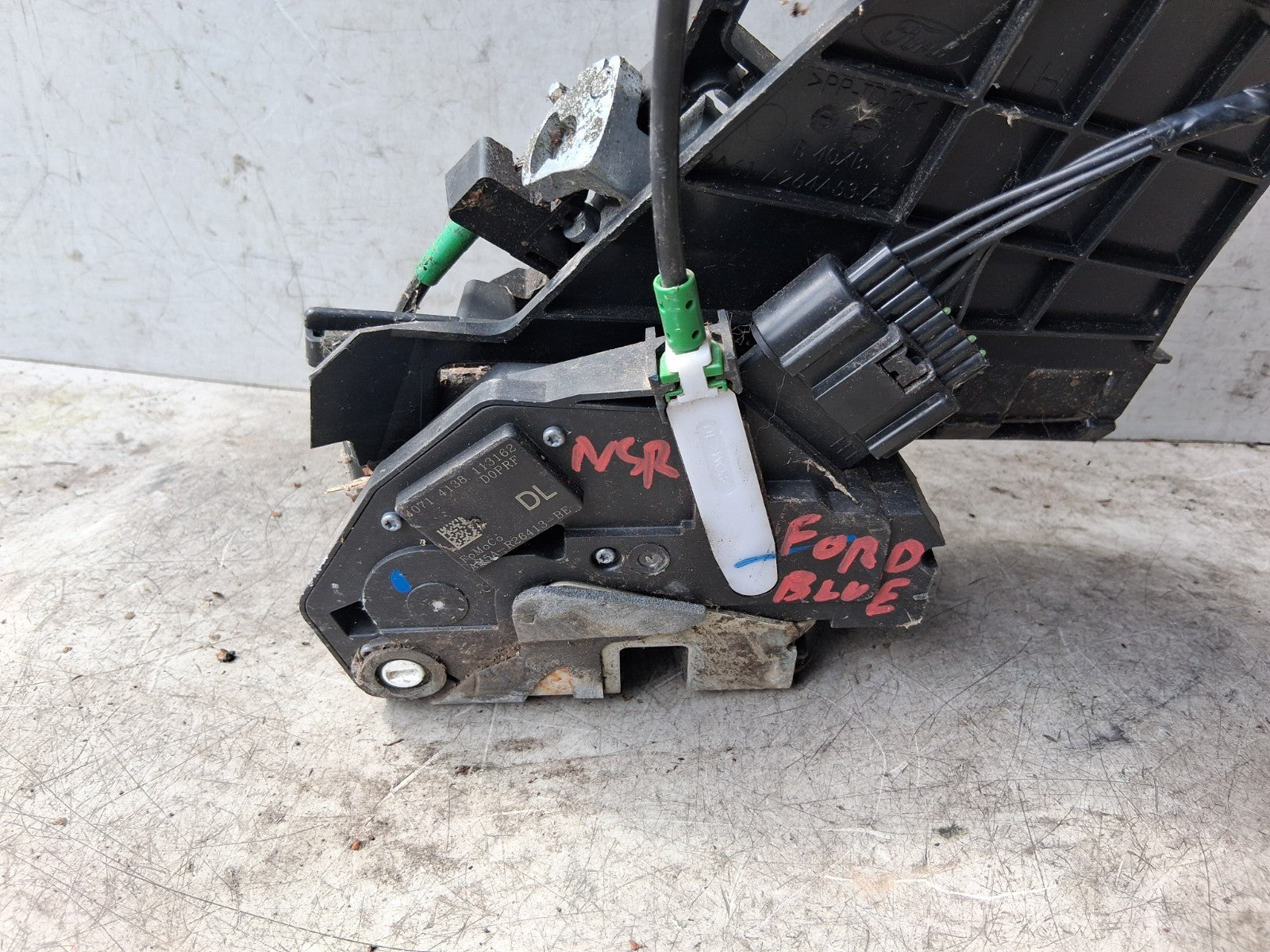 FORD FIESTA MK7 NSR PASSENGER SIDE REAR LEFT DOOR LOCK MECHANISM