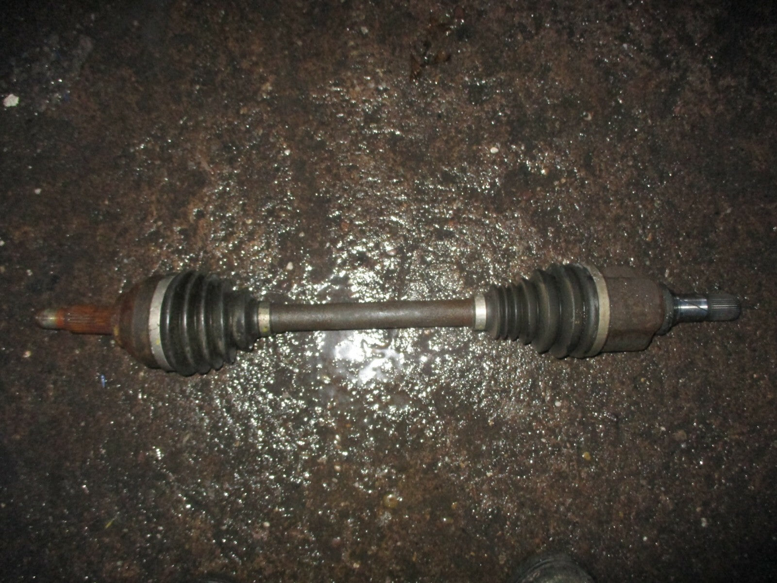 RENAULT TRAFIC VAN 2.0 DCI FACELIFT 2014 NS PASSENGER SIDE SHORT DRIVESHAFT
