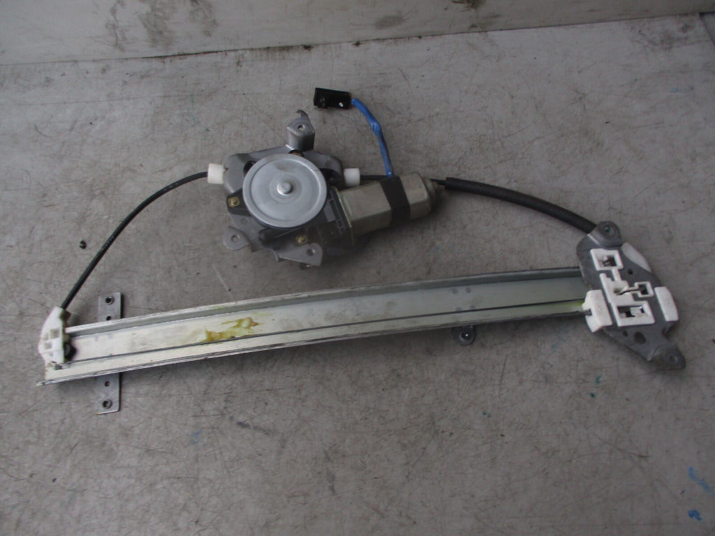 2002 NISSAN NAVARA D22 NSF PASSENGER FRONT WINDOW MOTOR & REGULATOR 807312S410