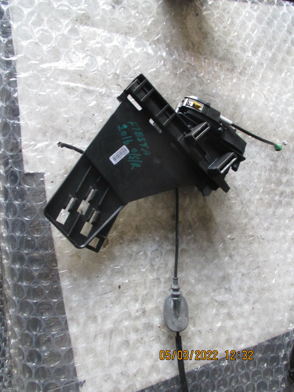 FORD FIESTA 2016 MK7 OSR REAR DRIVER SIDE DOOR LOCK MECHANISM 8A61A264A52