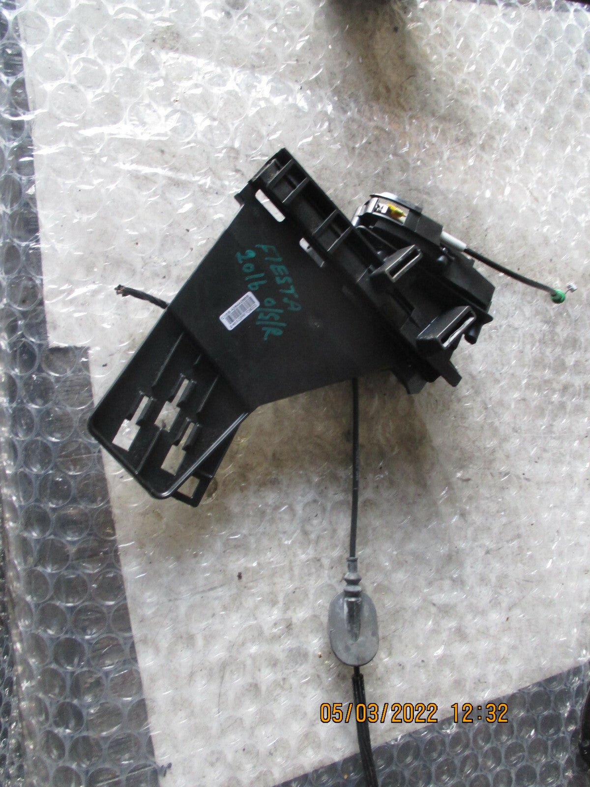 FORD FIESTA 2016 MK7 OSR REAR DRIVER SIDE DOOR LOCK MECHANISM 8A61A264A52