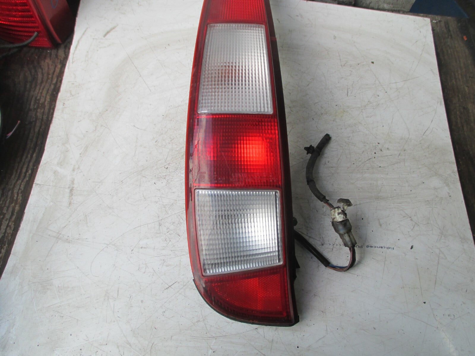 CITY ROVER CITYROVER 2004 NSR PASSENGER SIDE REAR BRAKE TAIL LIGHT CLUSTER
