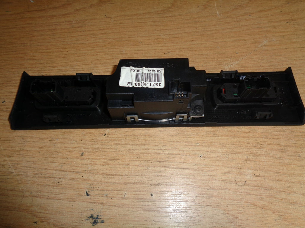 FORD MANDEO 2.0 TDCI CLOCK HAZARD & DEMISTER SWITCHES 3S7T15000DB