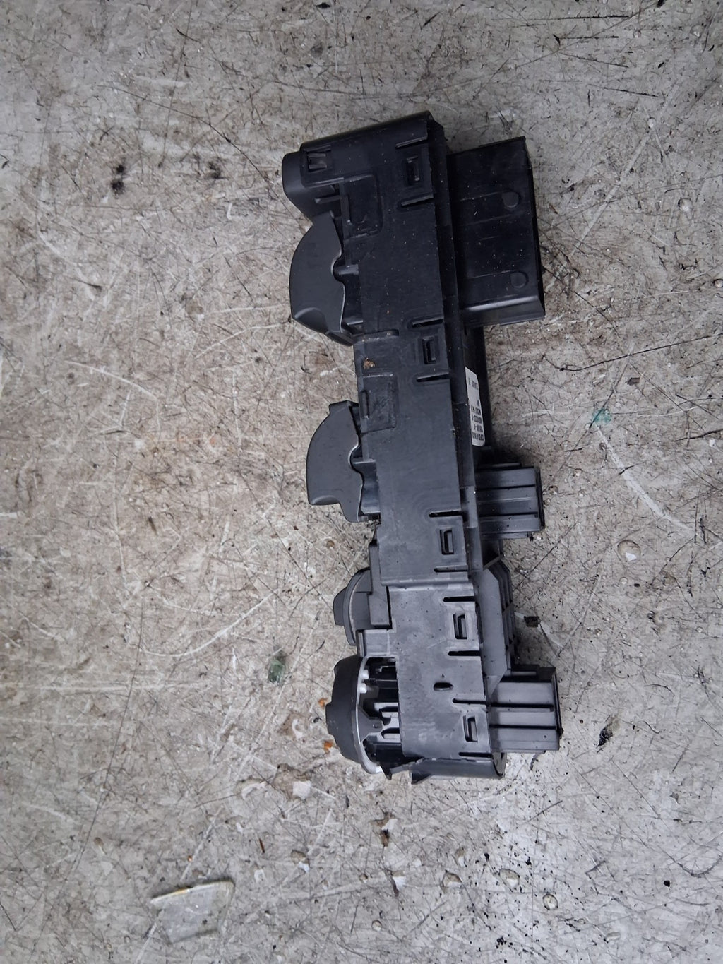 2021 CITROEN C4 MK3 OSF DRIVER SIDE FRONT RIGHT WINDOW CONTROL SWITCH 98349233ZD