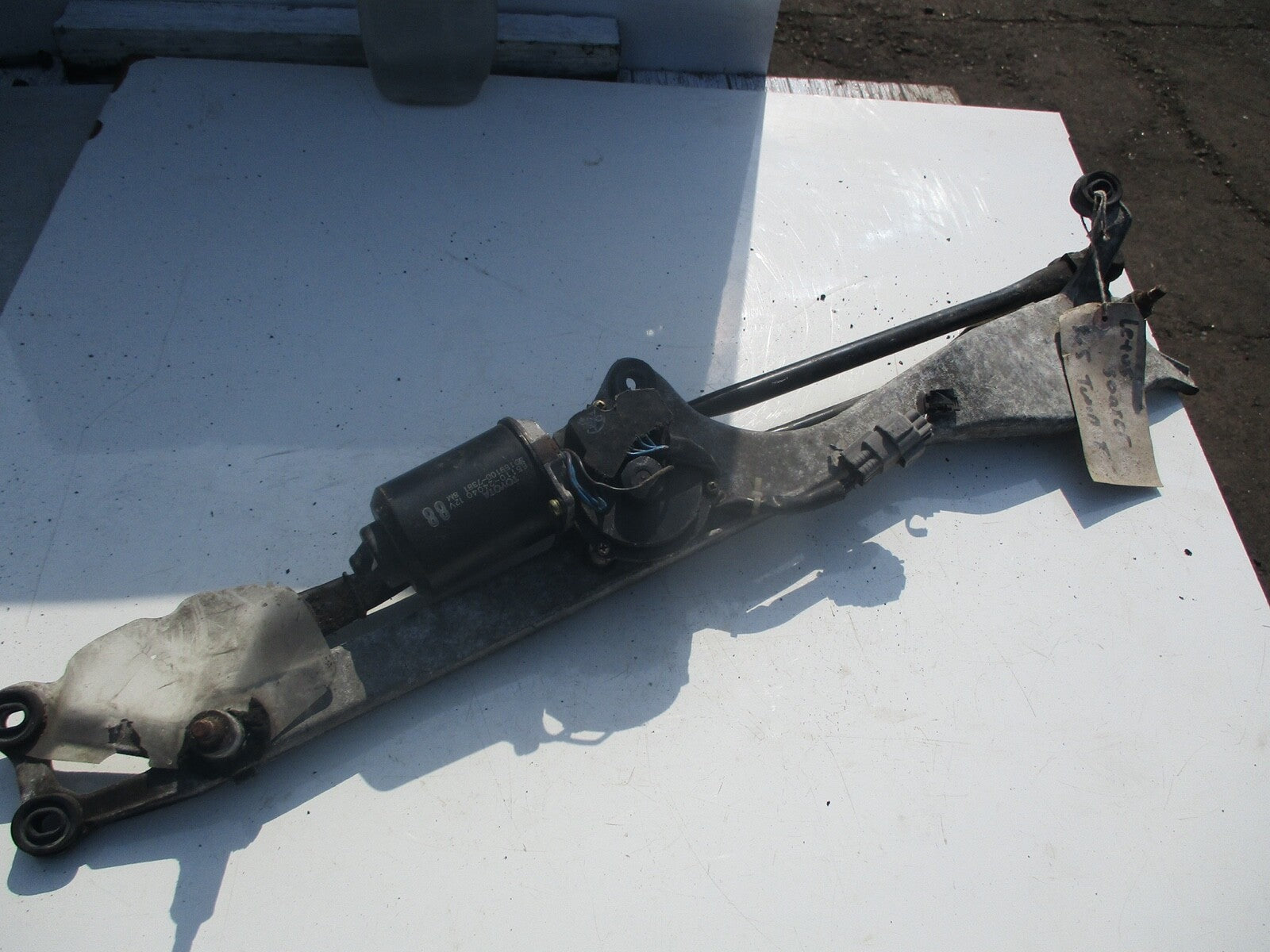 TOYOTA SOARER MK3 2.5 FRONT WIPER MOTOR AND LINKAGE 85110 24040