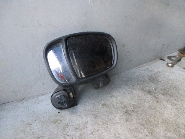 2013 VAUXHALL VIVARO FRONT WING MIRROR 010022