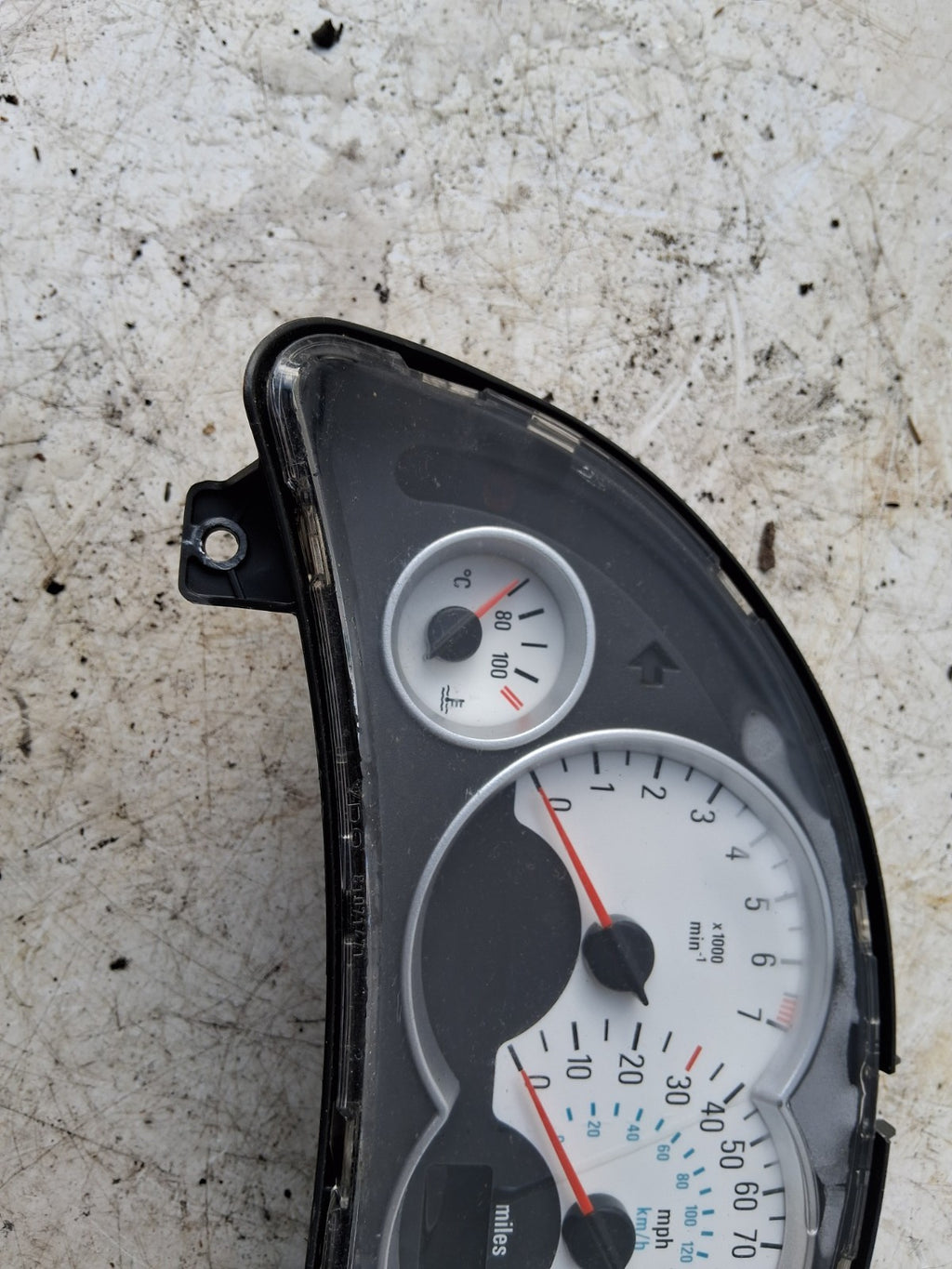 2005 VAUXHALL CORSA C SPEEDO SPEEDOMETER INSTRUMENT CLUSTER 88311302