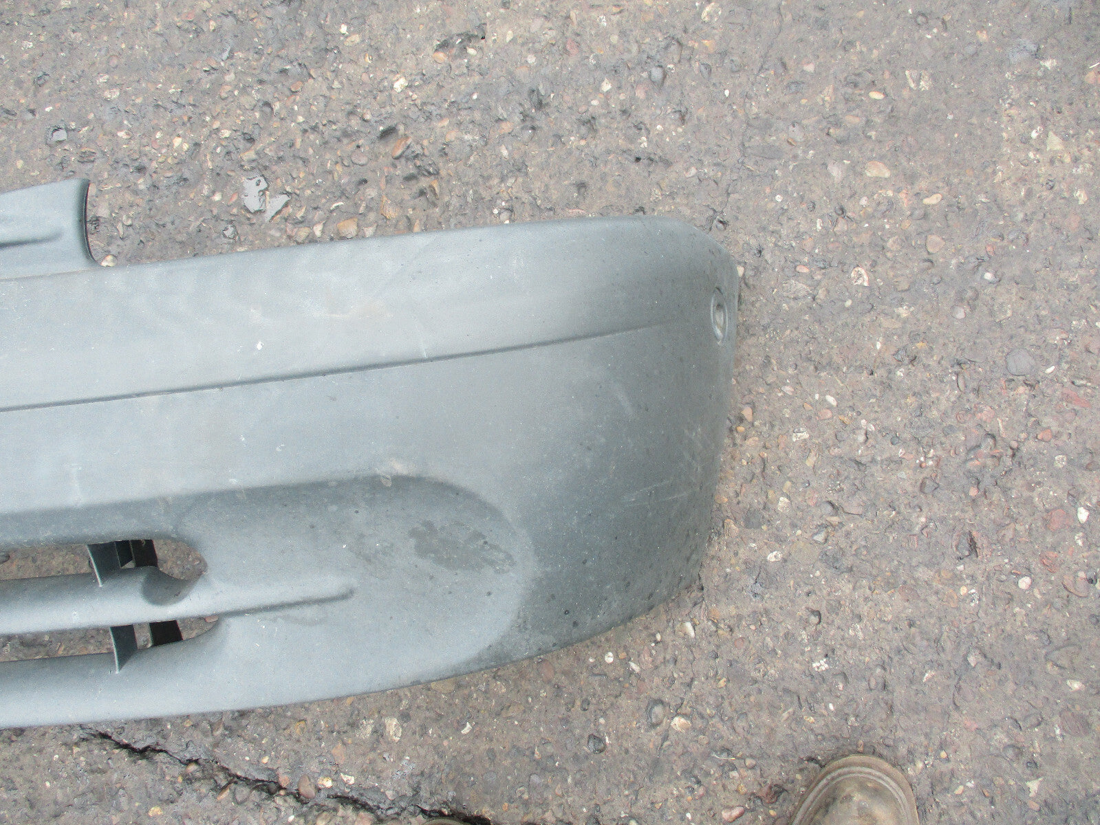 RENAULT KANGOO MK1 FRONT BUMPER PLASTIC BLACK COMPLETE