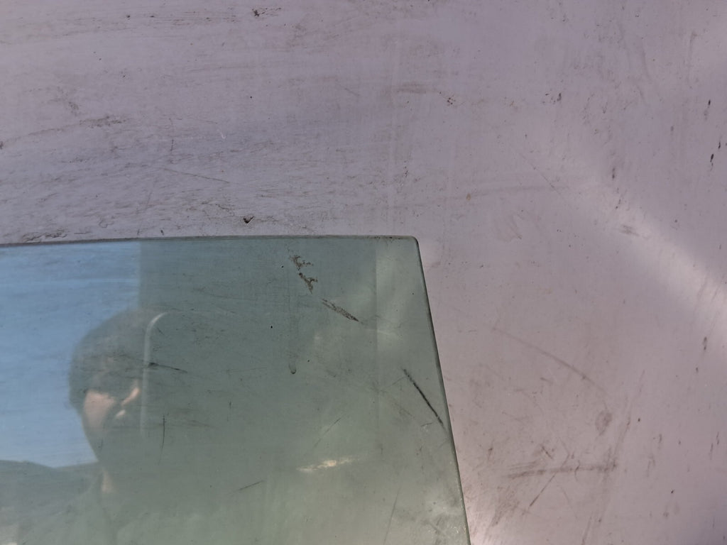 VOLKSWAGEN PASSAT B8 2019 NSR PASSENGER SIDE REAR LEFT WINDOW GLASS 3G5845025
