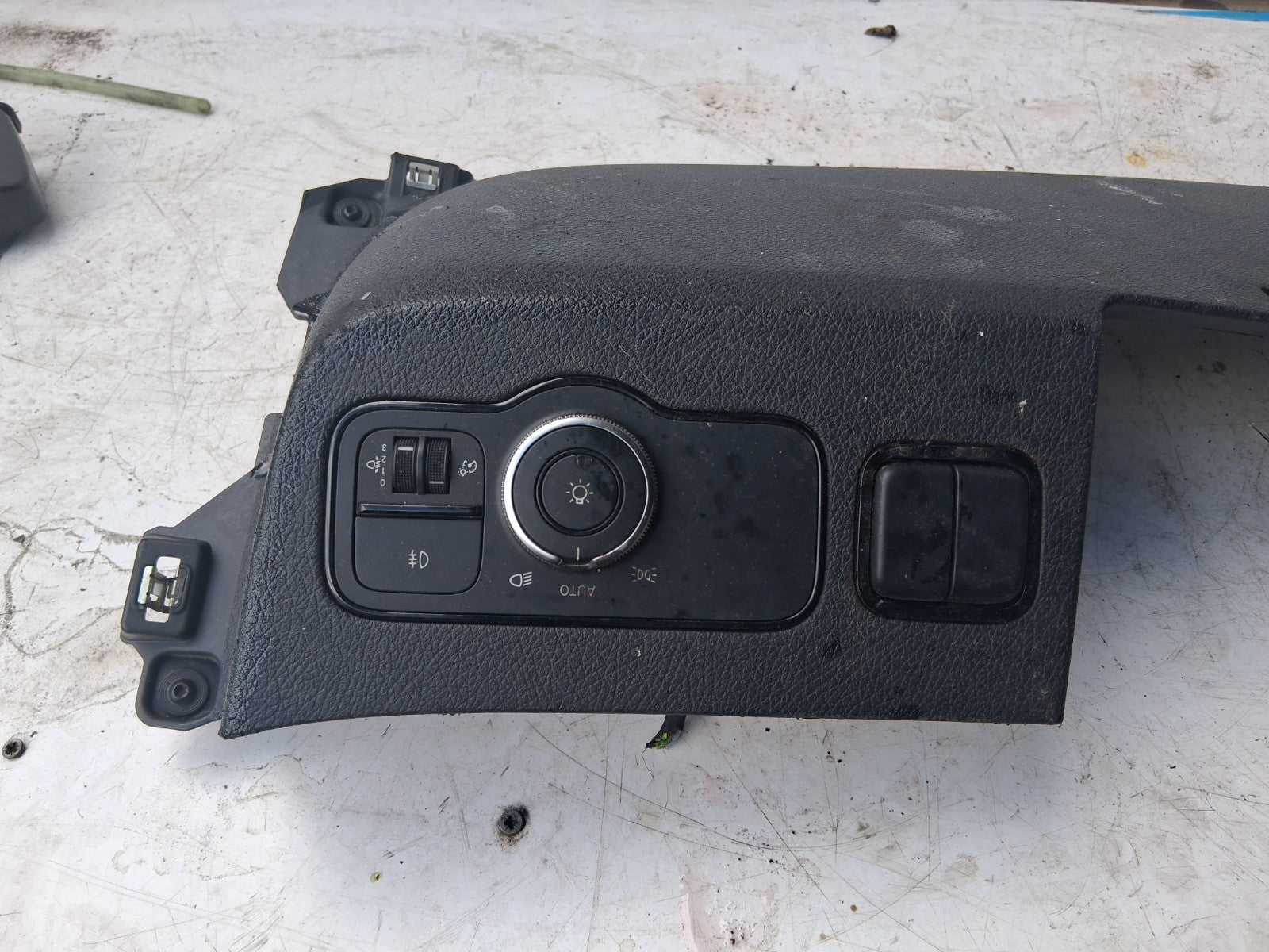 2021 MERCEDES SPRINTER W907 HEADLIGHT CONTROL SWITCH A9065450104