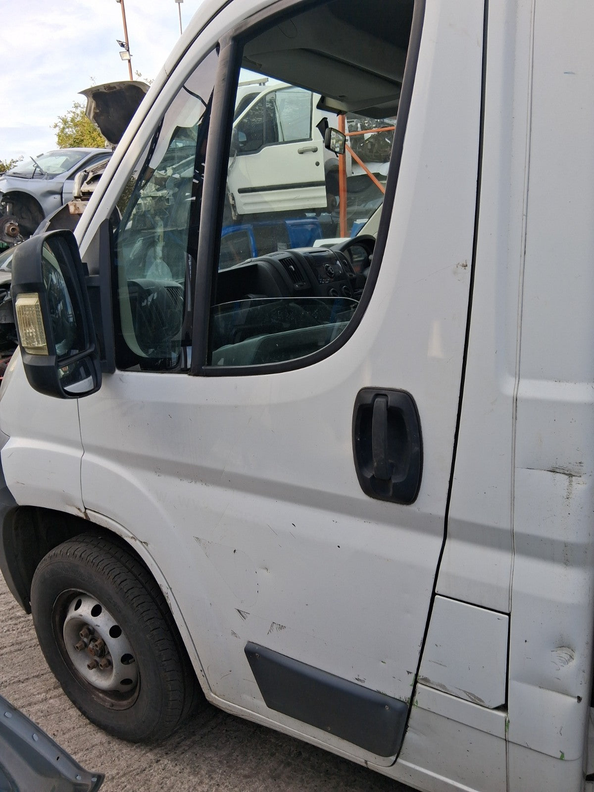 2014 CITROEN RELAY MK3 NSF PASSENGER SIDE FRONT BARE DOOR WHITE DENTS