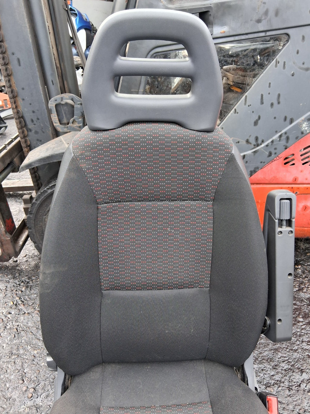 2021 PEUGEOT BOXER MK3 OSF DRIVER SIDE FRONT RIGHT COMPLETE FABRIC SEAT & BASE