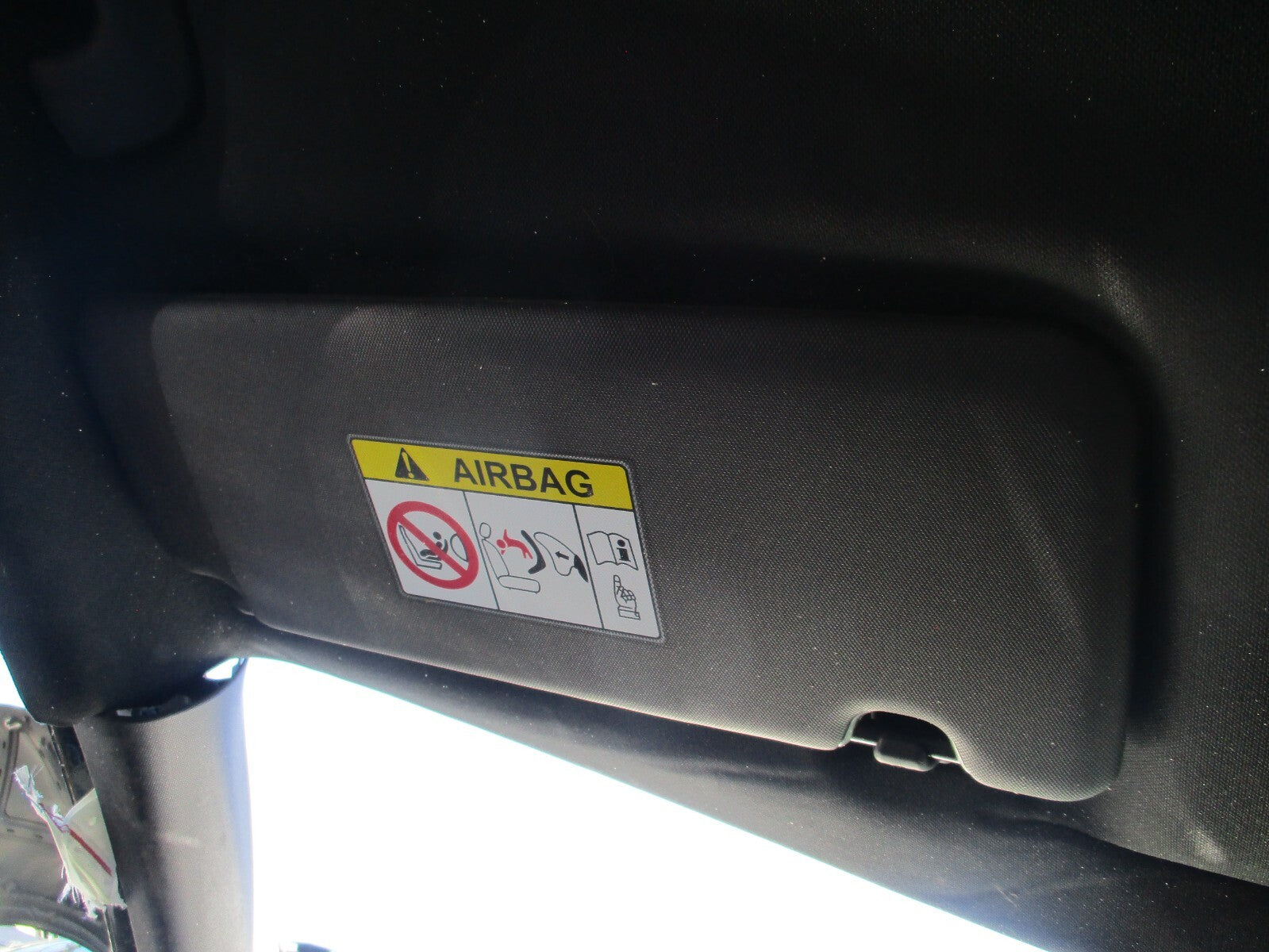2023 KIA SPORTAGE MK5 GT LINE NSF PASSENGER SIDE FRONT SUN VISOR BLACK