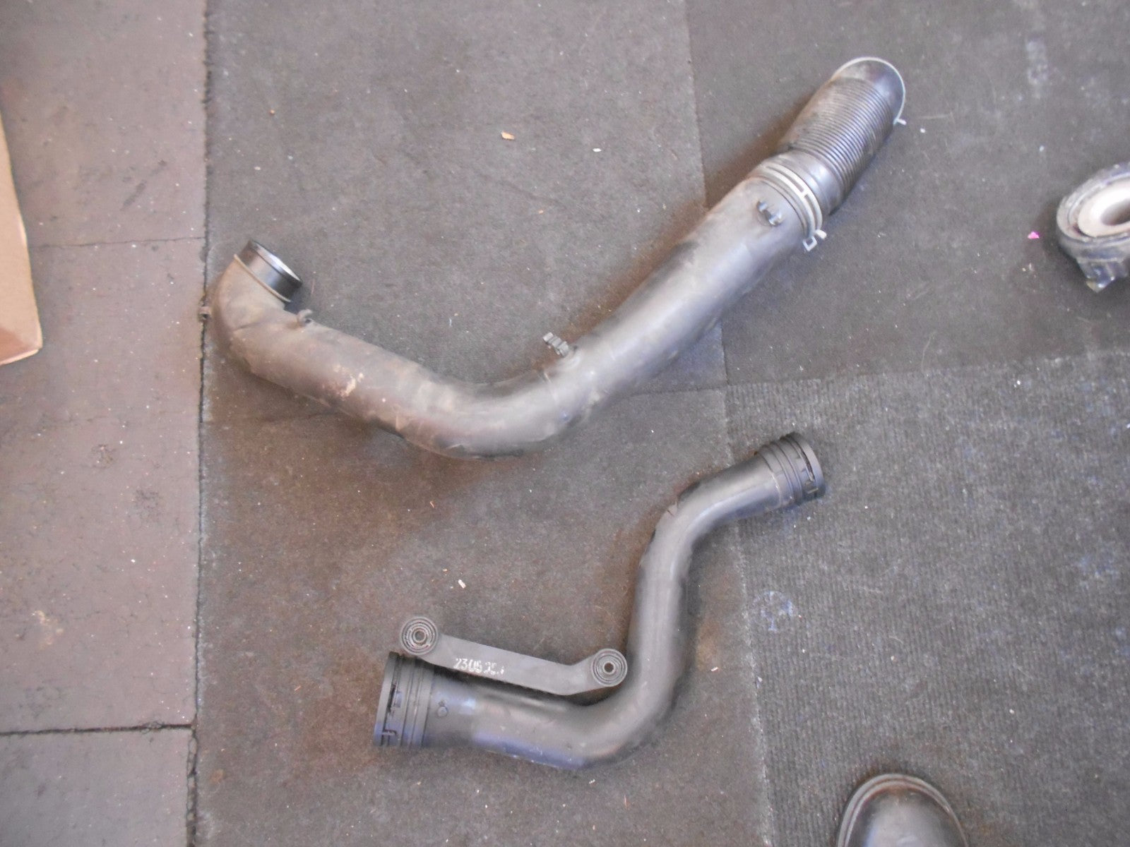 VW VOLKSWAGEN 2006 MK5 GOLF 1.9 TDI INTERCOOLER AIR & TURBO PIPE 1K0129654AA