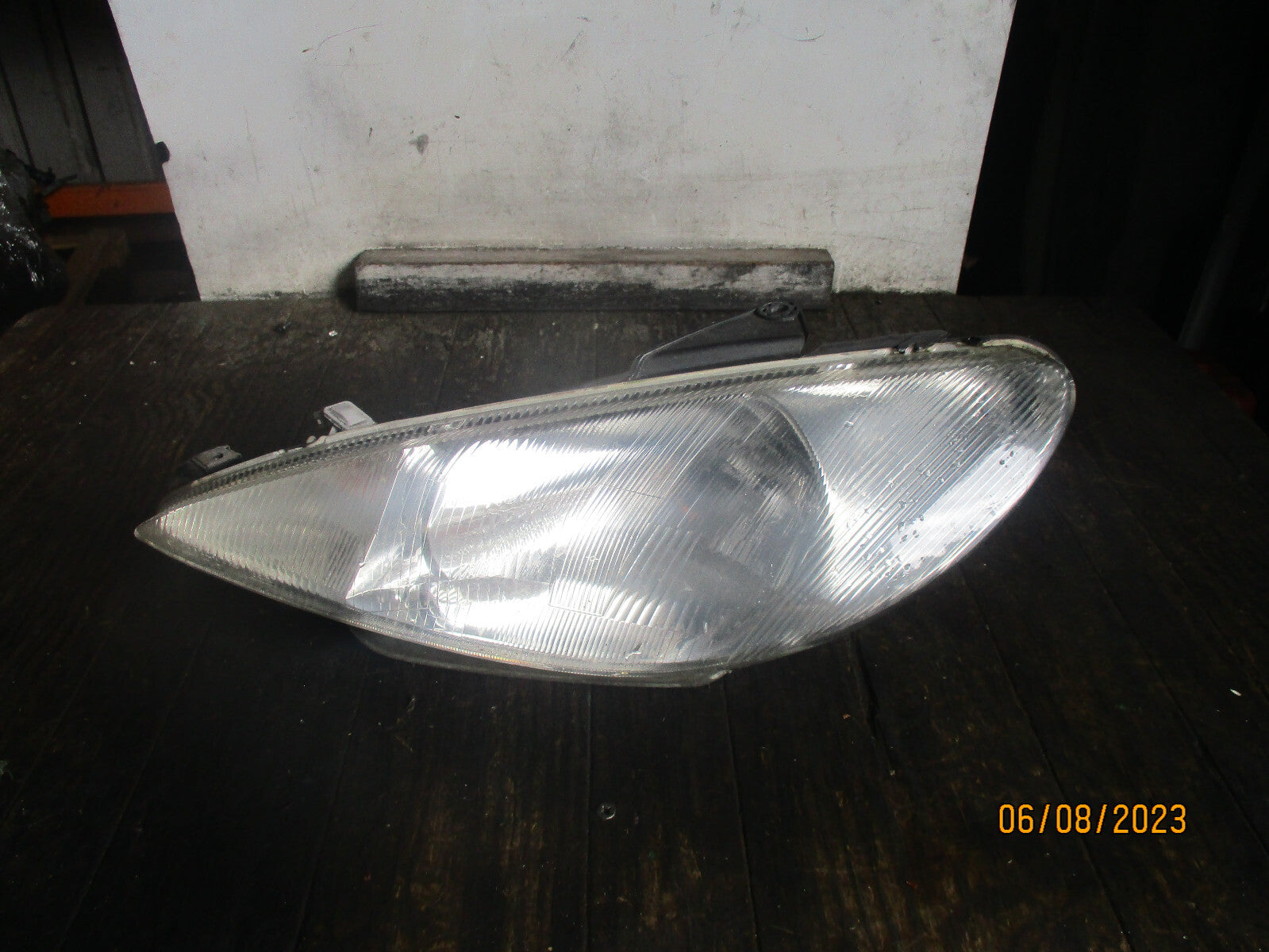 PEUGEOT 206 2002 NS PASSENGER SIDE FRONT HEADLIGHT 9640559780