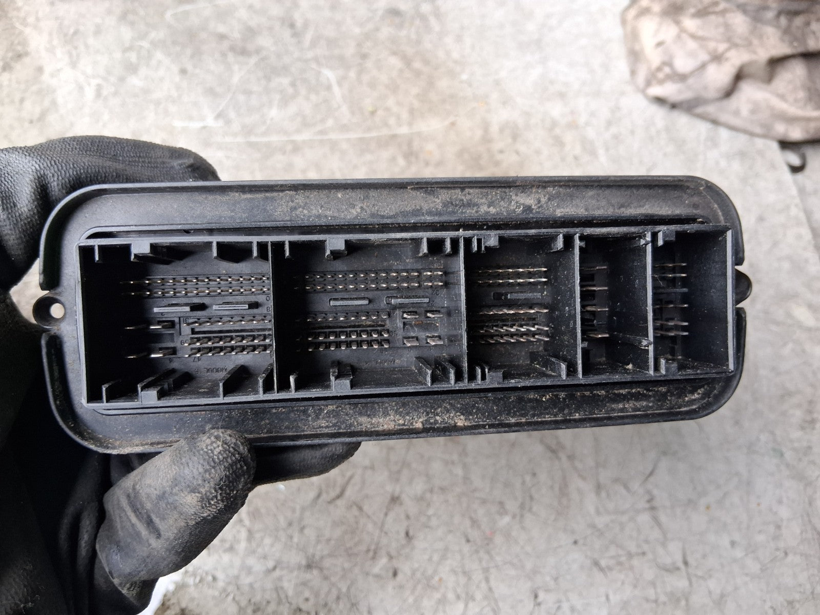 2012 BMW 5 SERIES F10 2.0 DIESEL ECU ENGINE CONTROL UNIT MODULE 0281017648